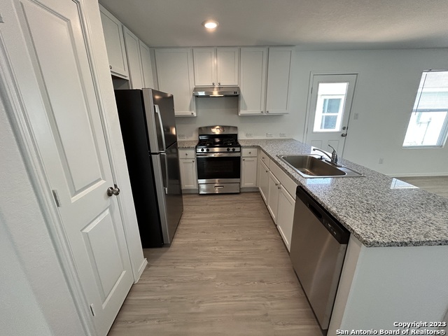 Image 5 of 25 For 4116 Cove Falls