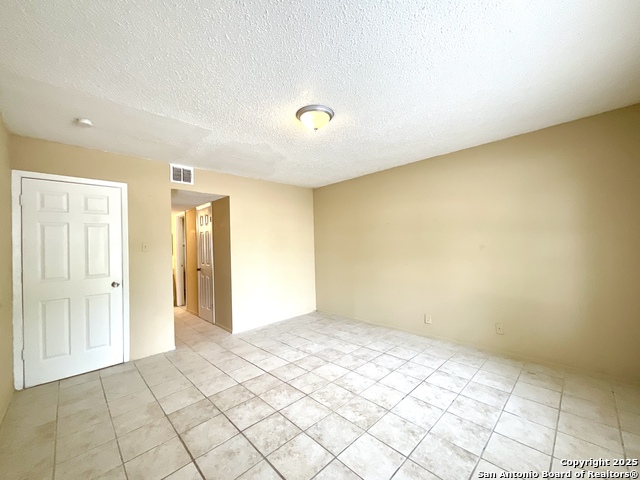 Image 26 of 30 For 8036 Winsford