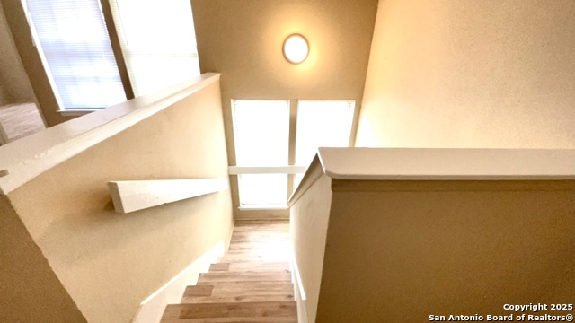 Image 27 of 30 For 8036 Winsford