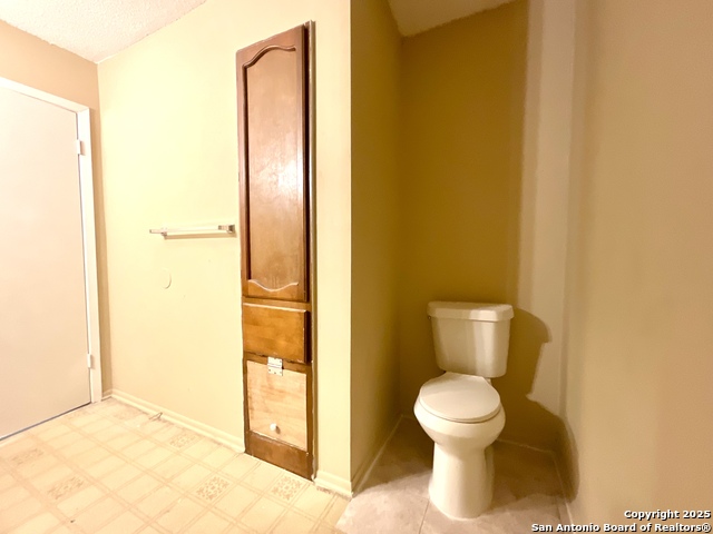 Image 29 of 30 For 8036 Winsford