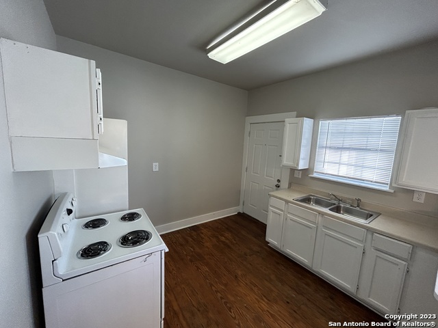 Image 7 of 14 For 1504 Schley