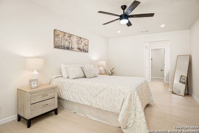 Image 11 of 24 For 2919 Abercorn Dr