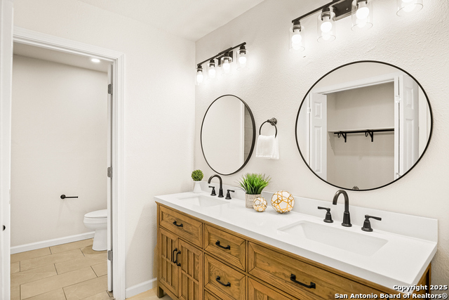 Image 13 of 24 For 2919 Abercorn Dr