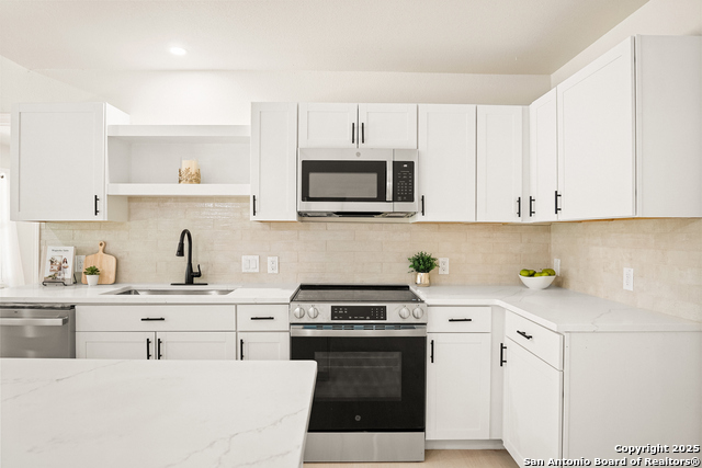 Image 8 of 24 For 2919 Abercorn Dr