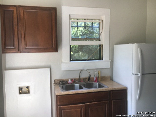 Image 10 of 23 For 122 Belmont