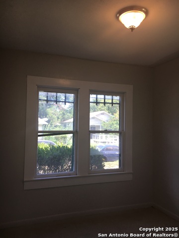 Image 4 of 23 For 122 Belmont