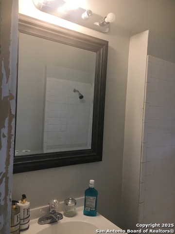 Image 6 of 23 For 122 Belmont