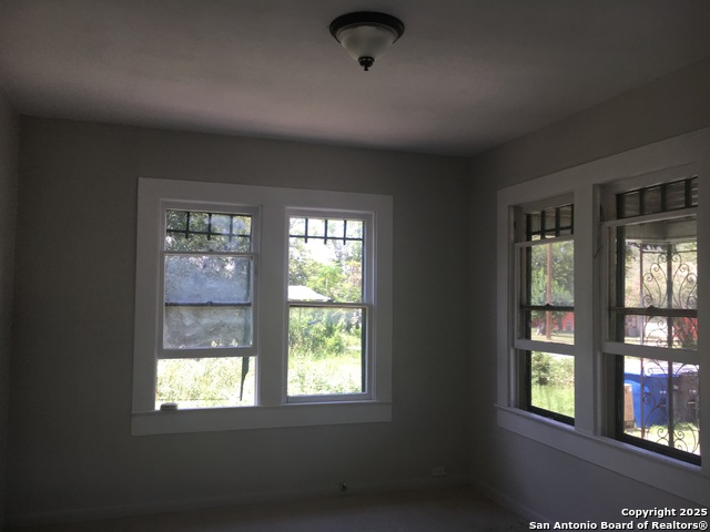 Image 8 of 23 For 122 Belmont