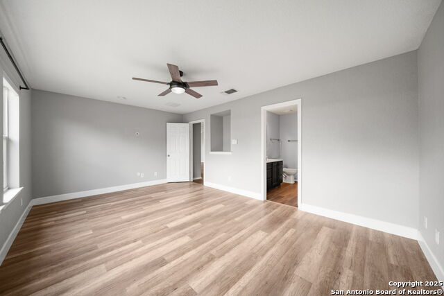 Listing photo id 15 for 1480 Astor Creek