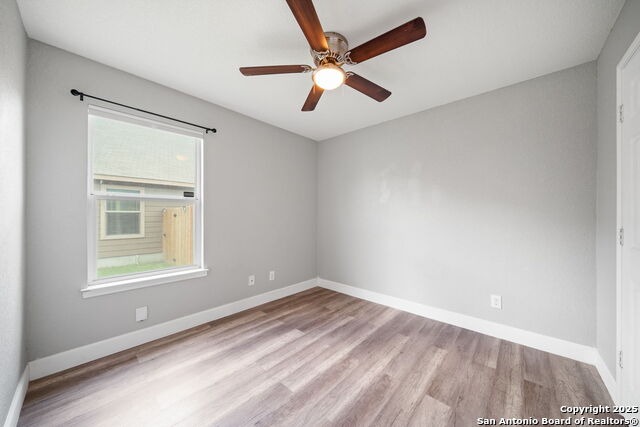 Listing photo id 18 for 1480 Astor Creek