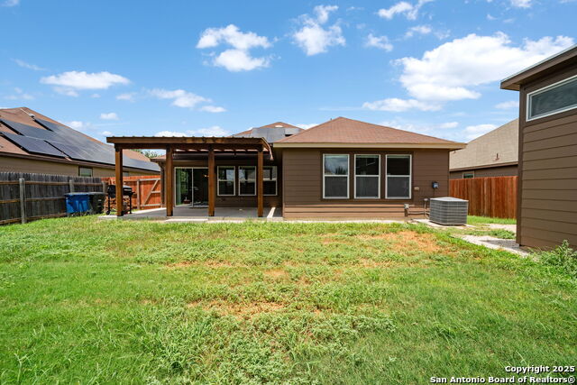 Listing photo id 24 for 1480 Astor Creek