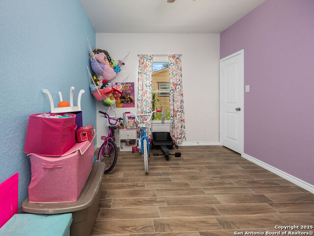 Image 20 of 27 For 1019 Clovis Pl