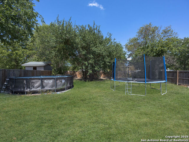 Image 26 of 27 For 1019 Clovis Pl