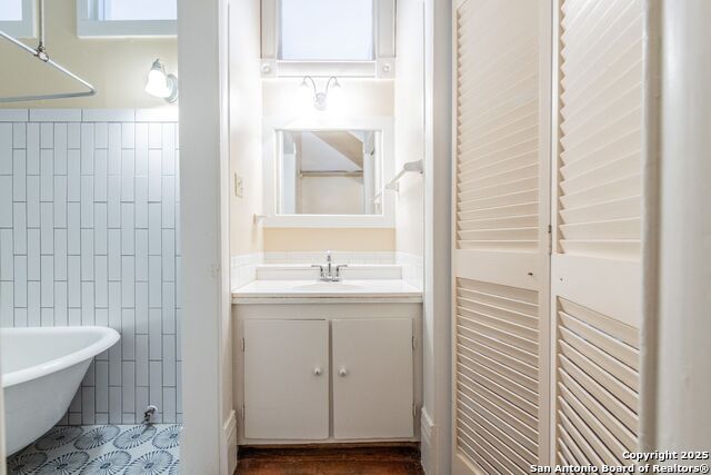 Image 3 of 10 For 111 Adams St