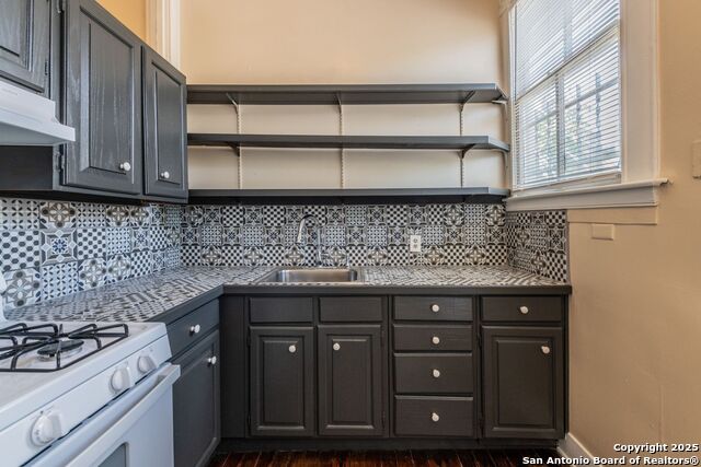 Image 4 of 10 For 111 Adams St