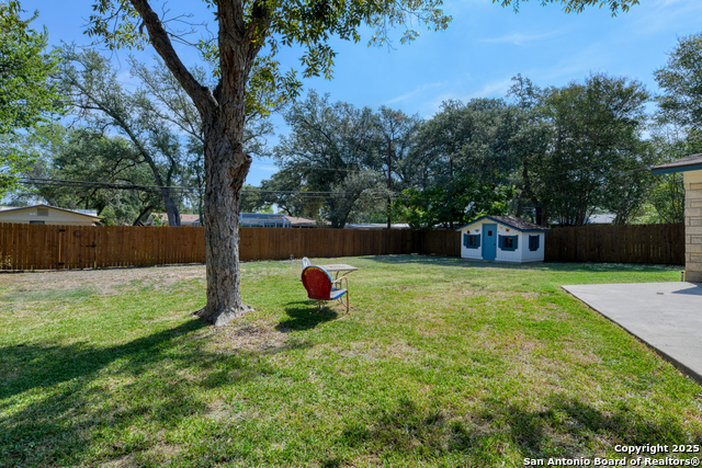 Listing photo id 18 for 134 Oaklane  