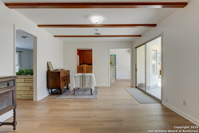 Listing photo id 6 for 134 Oaklane  