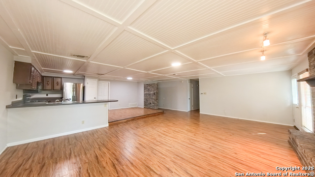 Image 6 of 9 For 7542 Leafy Hollow