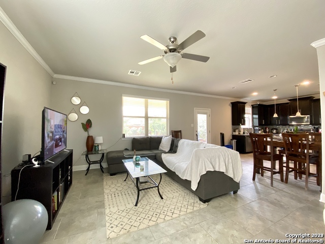 Listing photo id 2 for 6626 Willow Farm