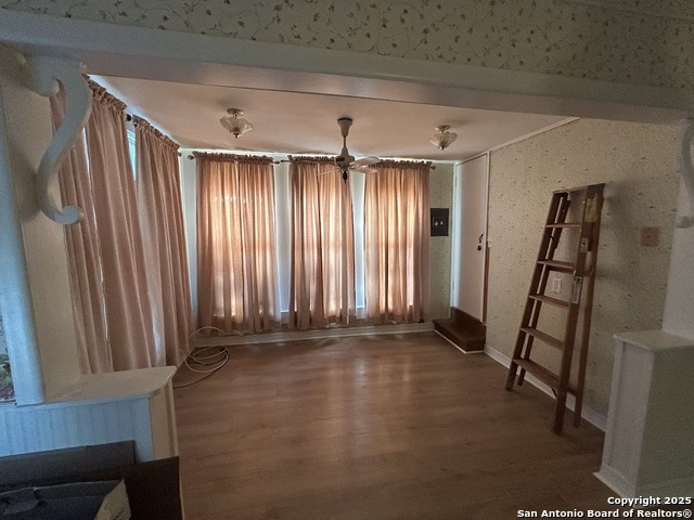 Image 17 of 42 For 304 Krezdorn W