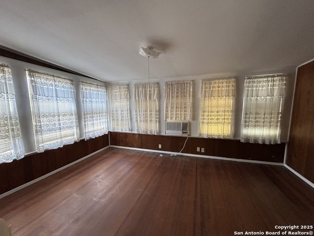 Image 33 of 42 For 304 Krezdorn W