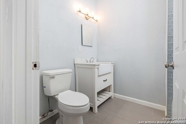 Image 14 of 15 For 109 Blue Bonnet  1