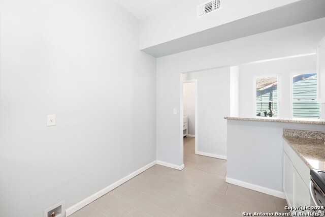 Image 9 of 15 For 109 Blue Bonnet  1