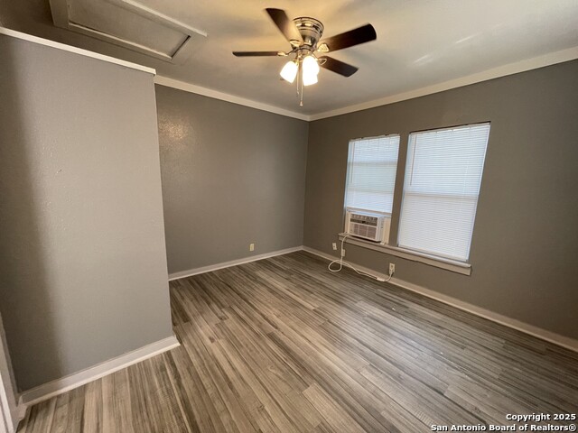 Listing photo id 6 for 518 Sabinas N