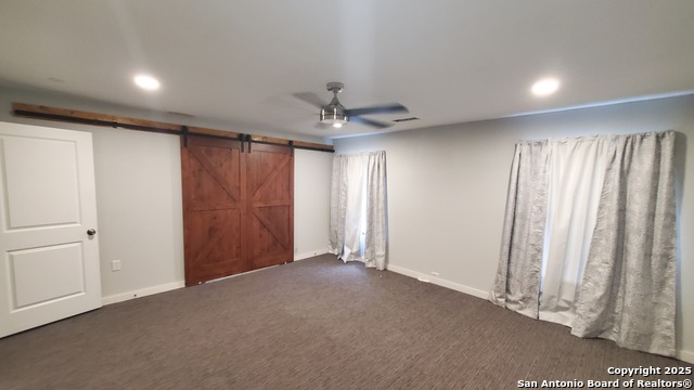 Listing photo id 12 for 15285 Skaggs