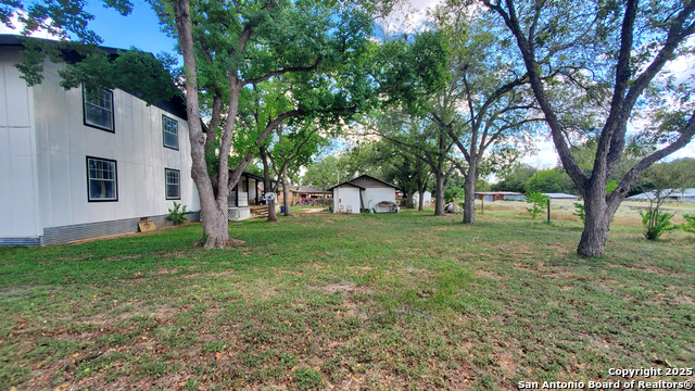 Listing photo id 16 for 15285 Skaggs