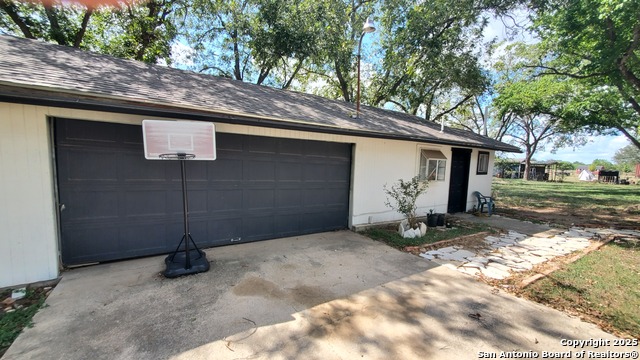 Listing photo id 17 for 15285 Skaggs