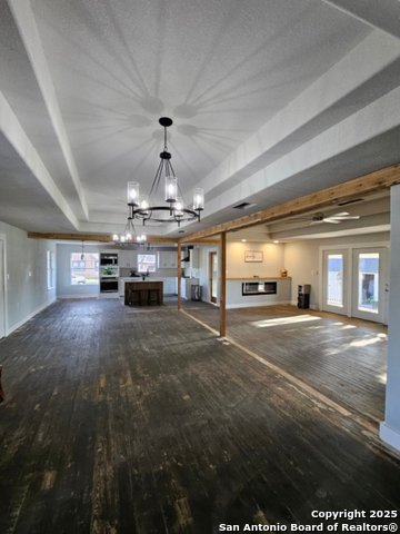 Listing photo id 1 for 15285 Skaggs