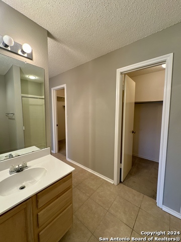 Image 23 of 31 For 216 Newrock Crk