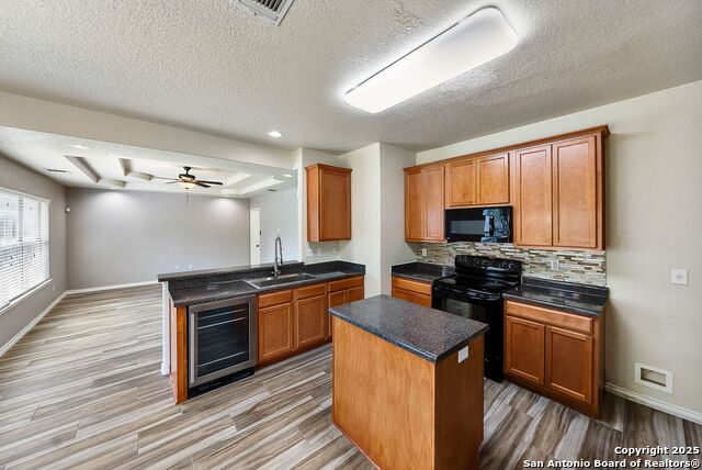 Listing photo id 11 for 3702 Grissom Branch
