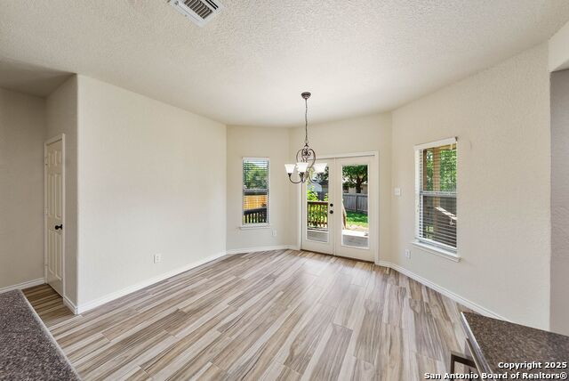 Listing photo id 15 for 3702 Grissom Branch