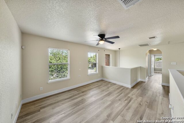 Listing photo id 18 for 3702 Grissom Branch