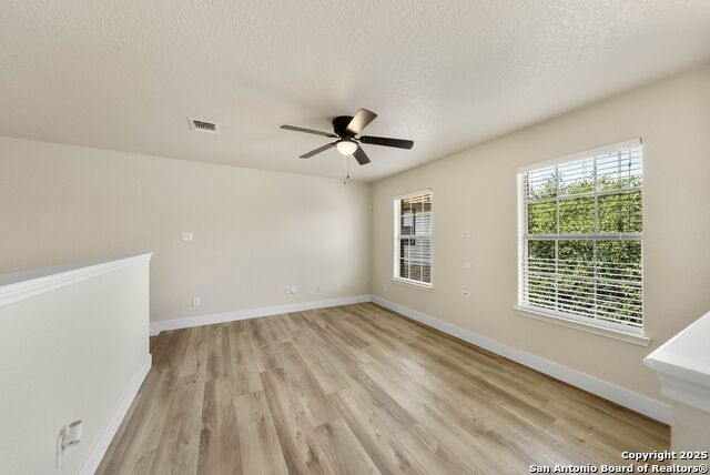 Listing photo id 19 for 3702 Grissom Branch