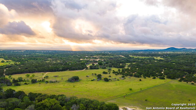 Image 15 of 21 For 2186 Fm 470  