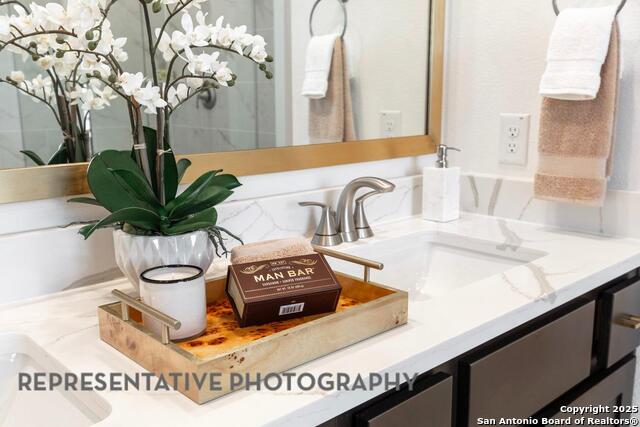 Listing photo id 14 for 12213 Moon Pool