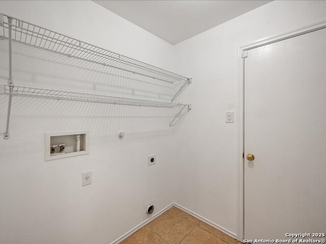 Listing photo id 17 for 8031 Ferndale Oaks