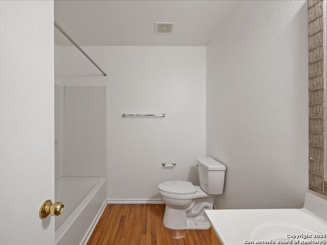 Listing photo id 26 for 8031 Ferndale Oaks