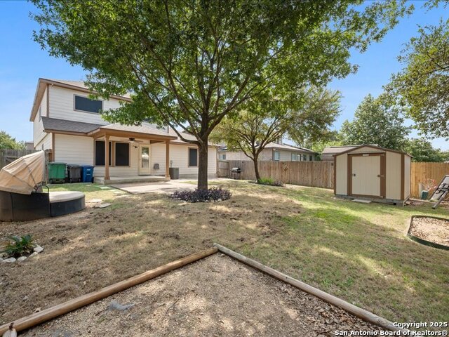 Listing photo id 31 for 8031 Ferndale Oaks