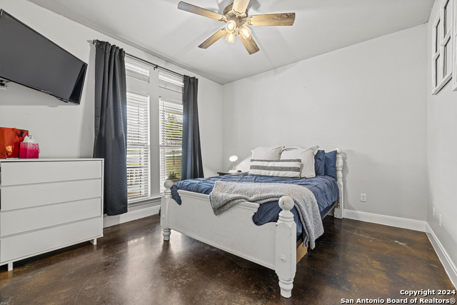 Image 24 of 34 For 2141 Stone Oak