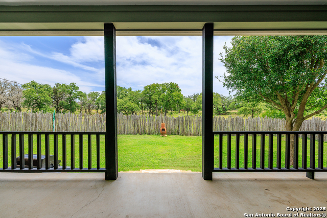 Image 29 of 34 For 2141 Stone Oak