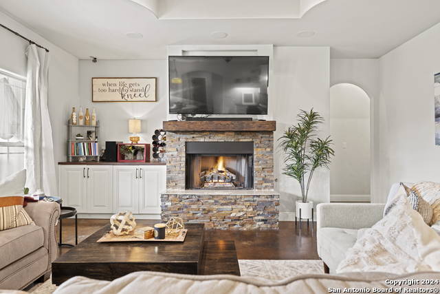 Image 3 of 34 For 2141 Stone Oak