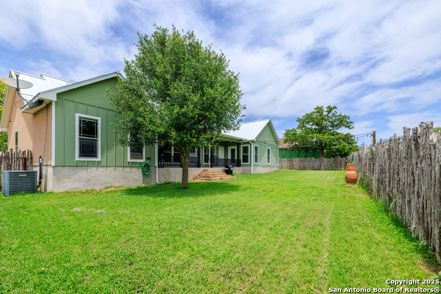 Image 31 of 34 For 2141 Stone Oak