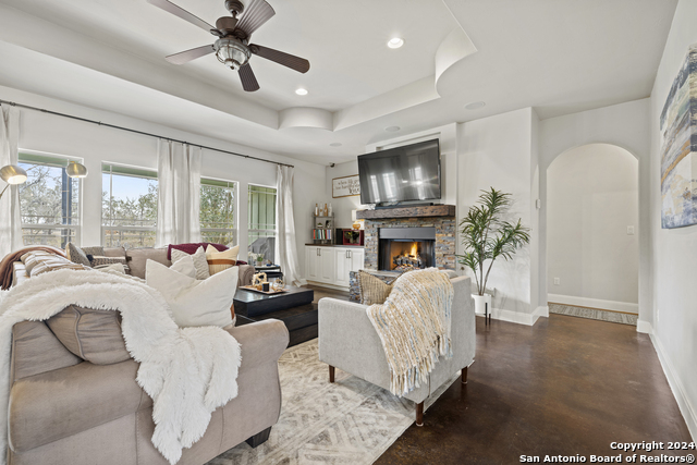 Image 5 of 34 For 2141 Stone Oak