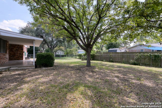 Listing photo id 21 for 3214 Leyte  