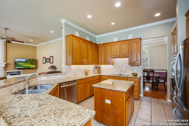 Image 11 of 32 For 411 Sunrise Hill