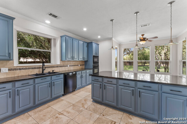 Image 17 of 57 For 204 Majestic